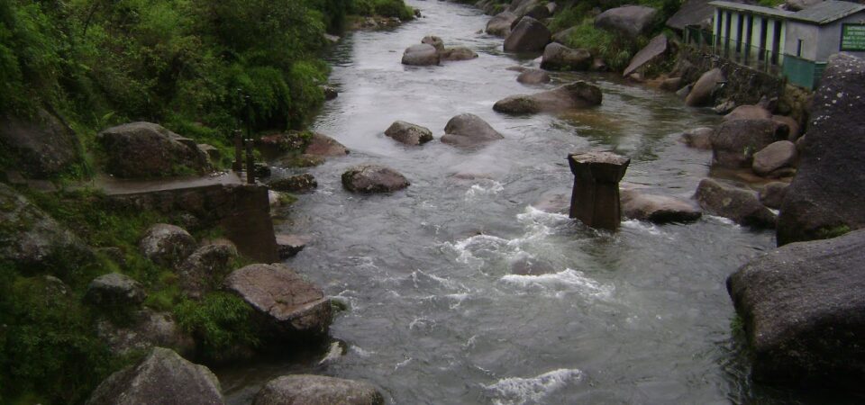 jakrem-springs-meghalaya-car-hire